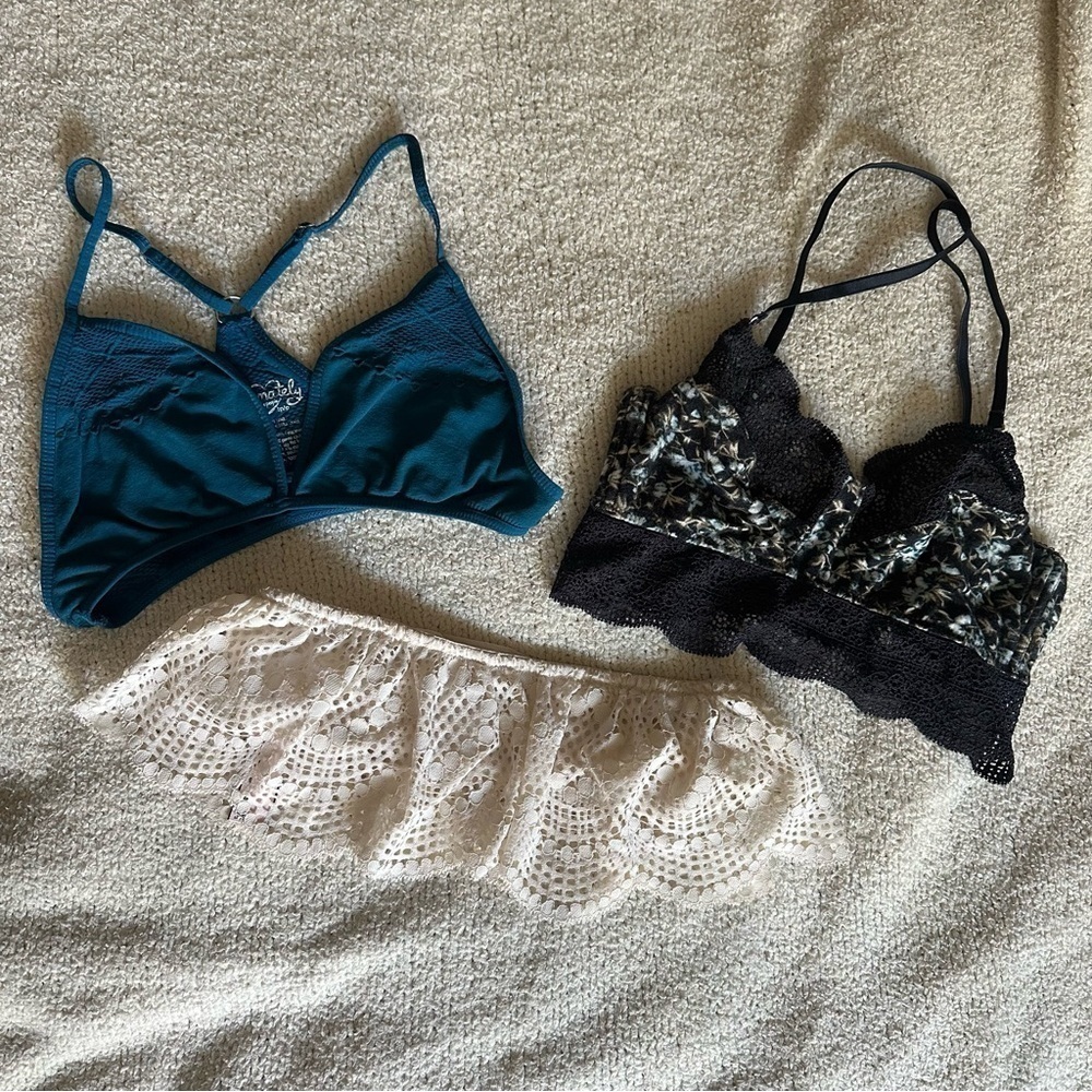 Free People Victoria’s Secret Lace Bralette Bundle XS (3)